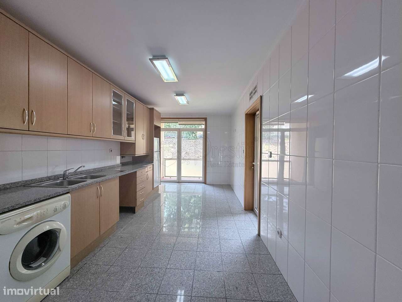 Apartamento T2 para Arrendar em Guimarães - Grande imagem: 2/13