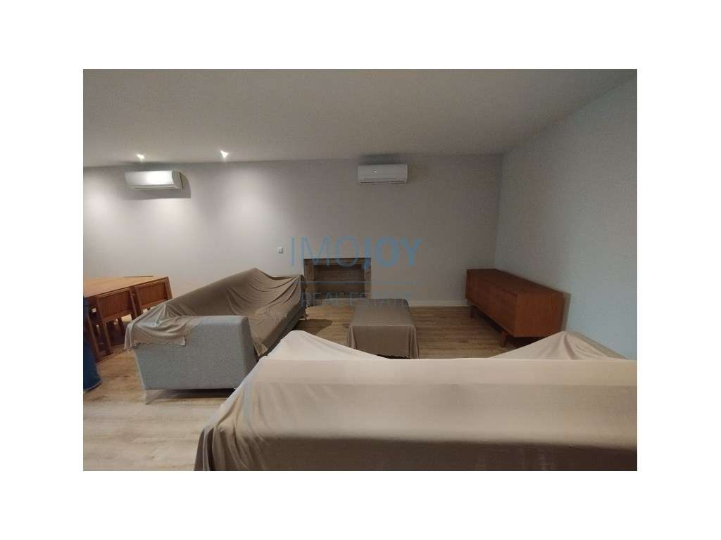 Apartamento T3 com Terraço no Centro do Porto - Grande imagem: 5/28