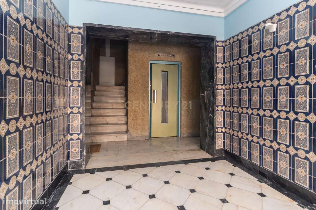 Apartamento T4 convertido em T3  – Cova da Piedade/Almada - Grande imagem: 5/41