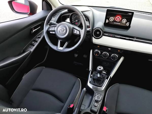 Mazda 2 e-SKYACTIV G 90 M HYBRID Center-Line - 6