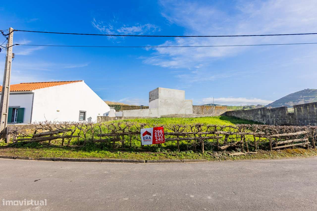 Terreno Urbano - Fenais da Ajuda - Grande imagem: 2/9