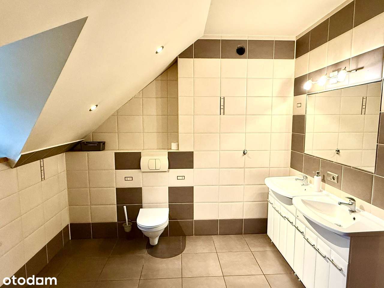 Konin ul. Bursztynowa/Przydziałki  -zadbany dom na sprzedaż-17