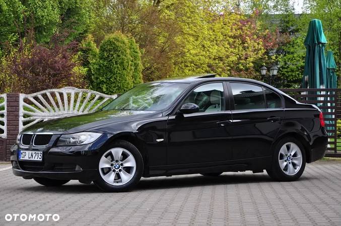 BMW Seria 3 320d Efficient Dynamic Edition - 16