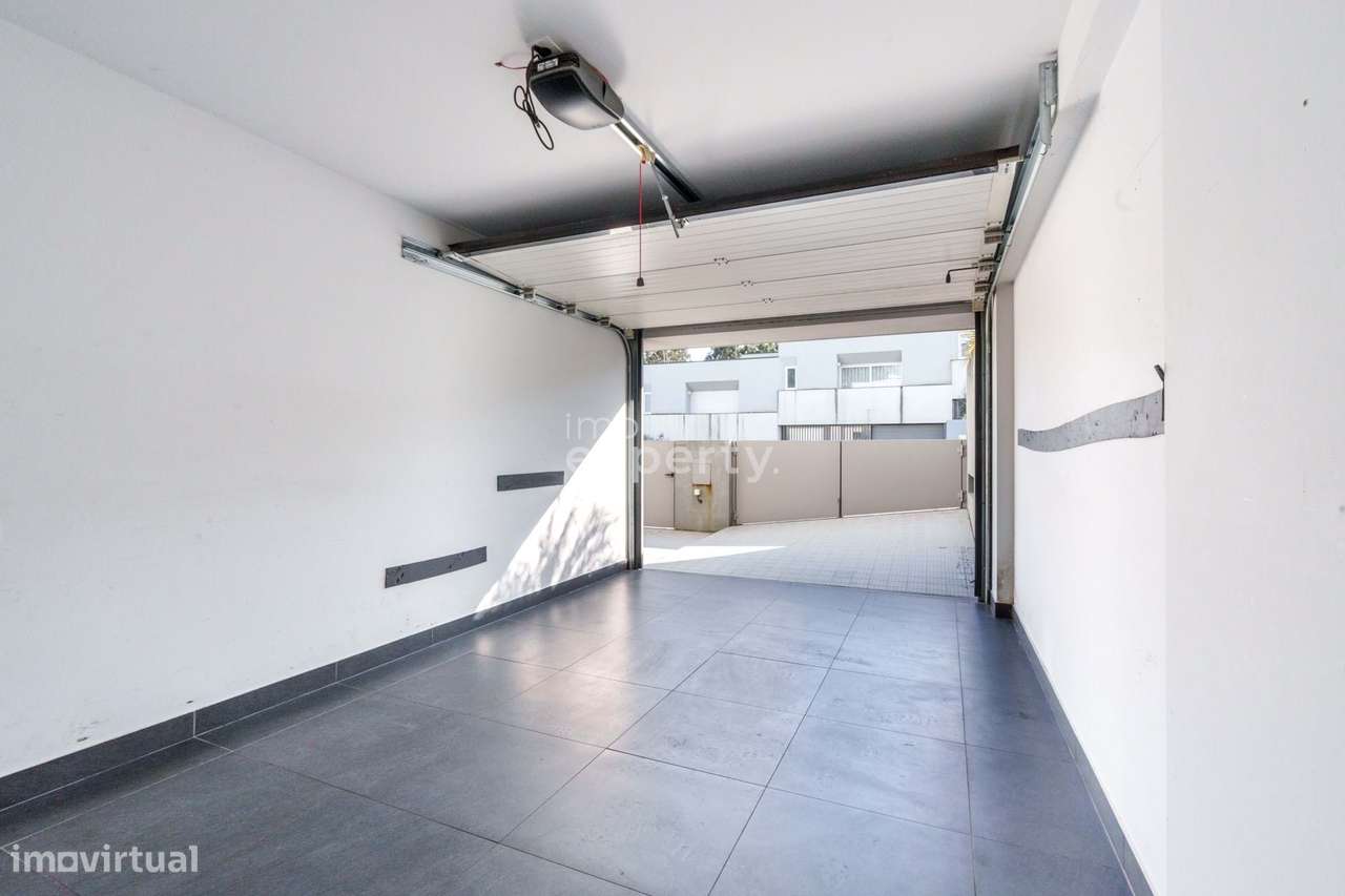 Moradia T3 geminada em V. N. de Famalicão, Braga-22