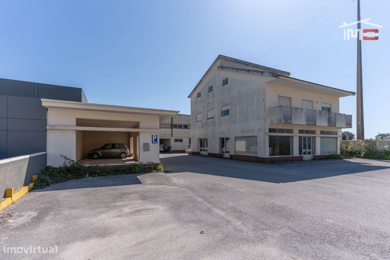 ARMAZEM JUNTO A ROTUNDA SUL  LICENCIADO PARA ACTIVIDADE INDUSTRIAL ... - Grande imagem: 4/15