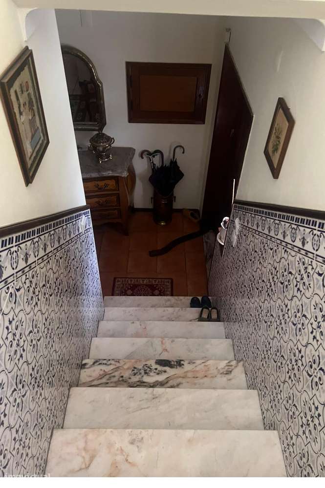 Moradia T4 com 3 LOJAS AREENDADAS E GRANDES TERRAÇOS - Peso da Régua-10