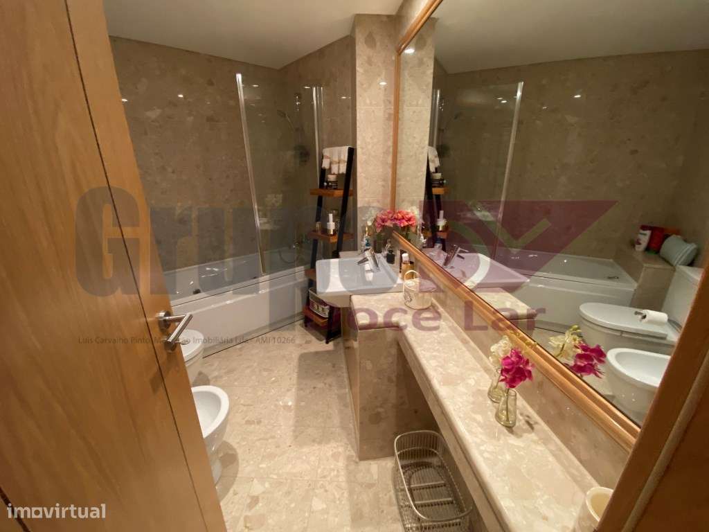 Apartamento T3 com Piscina e Jacuzzi em Sesimbra-23