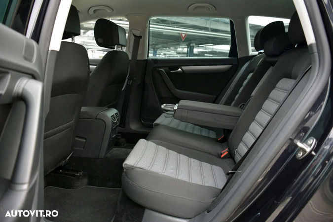 Volkswagen Passat Variant 1.6 TDI BlueMotion Technology Comfortline - 9