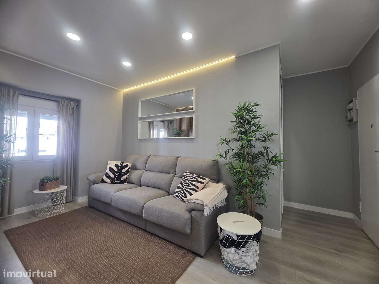 Apartamento T2 Duplex Recuperado - A 70m da Praia do Ouro-35