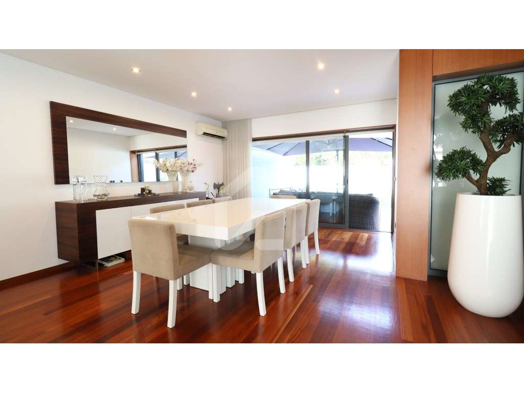 Moradia T3 + T0 em Condomínio Fechado com Piscina à Venda em Vila N...-0