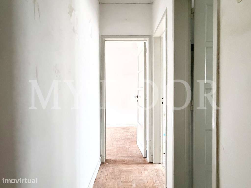 Apartamento T1 c/ potencial para transformar em T2 - Moscavide-7