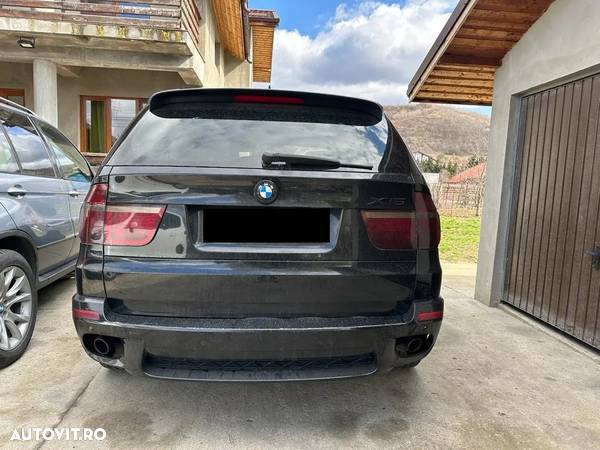 Dezmembrez BMW X5 E70 NFL / FL / LCI / M Pachet motor calculator cutie viteze usa aripa capota haion trager bara faruri xenon stop interior jante navigatie oglinzi plafon praguri volan etc - 5