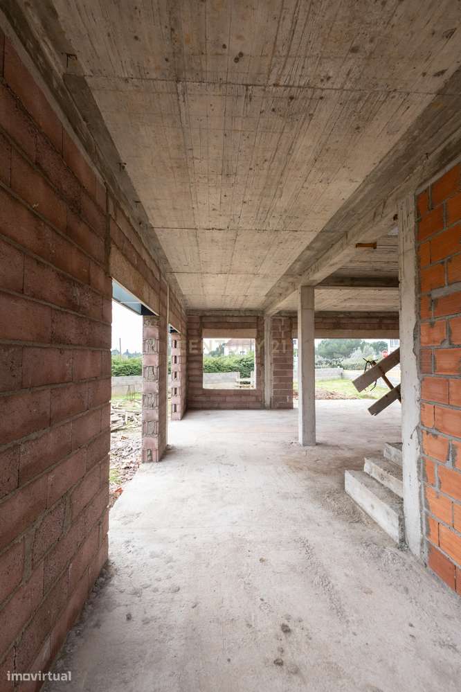 Moradia Nova T4 em Tomar | Vista para o Castelo | Arquitetura Contempo-18