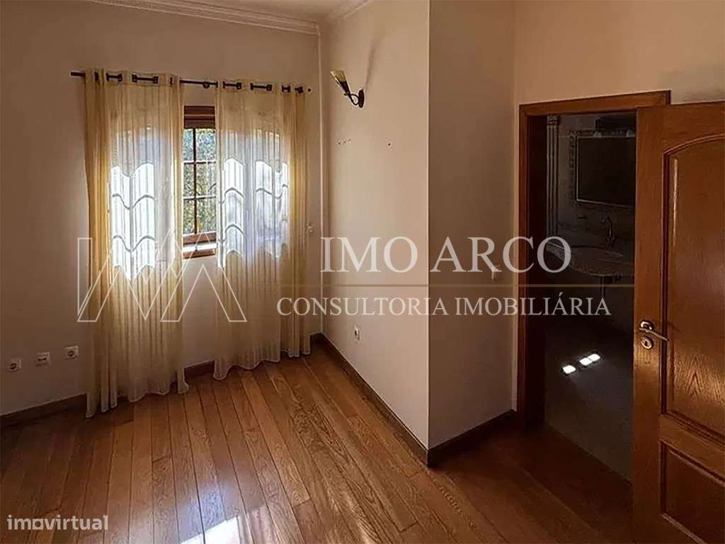 Quinta, com Moradia, Piscina e Adega-20