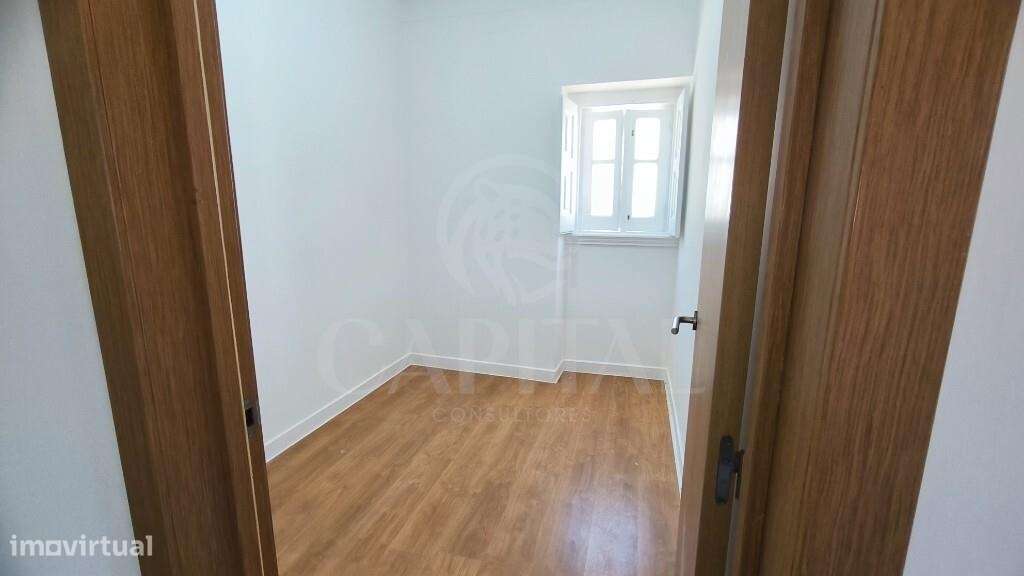 Apartamento T4 nas Mercês-20