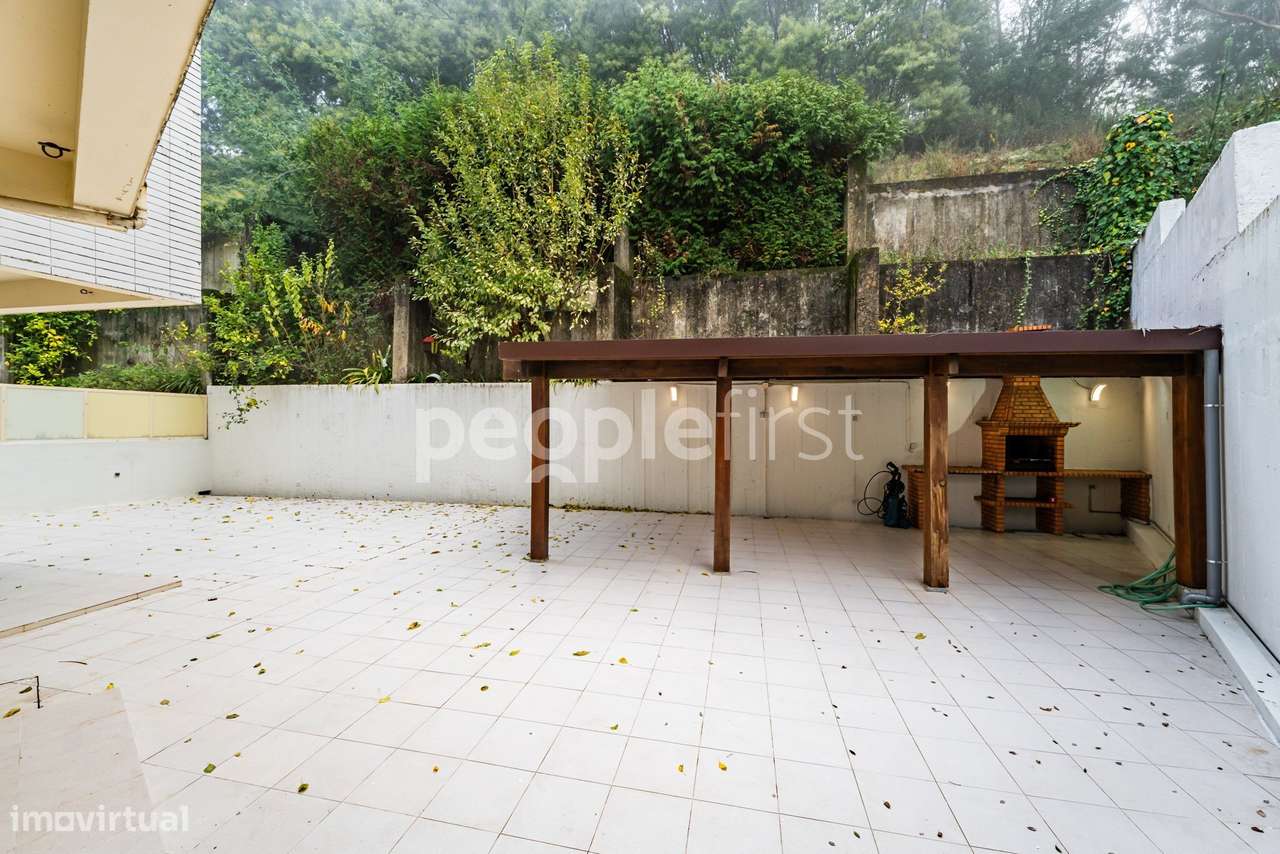 Apartamento T3 Remodelado com Terraço de 85m² – Rua de Murjães, Gon...-24