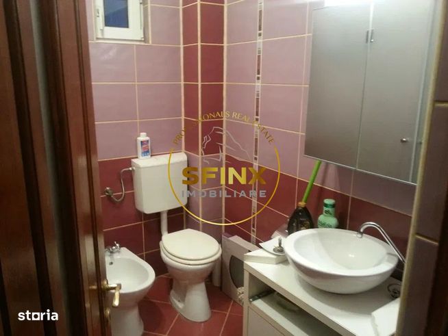 De vanzare 2 camere zona Tepes Voda-5