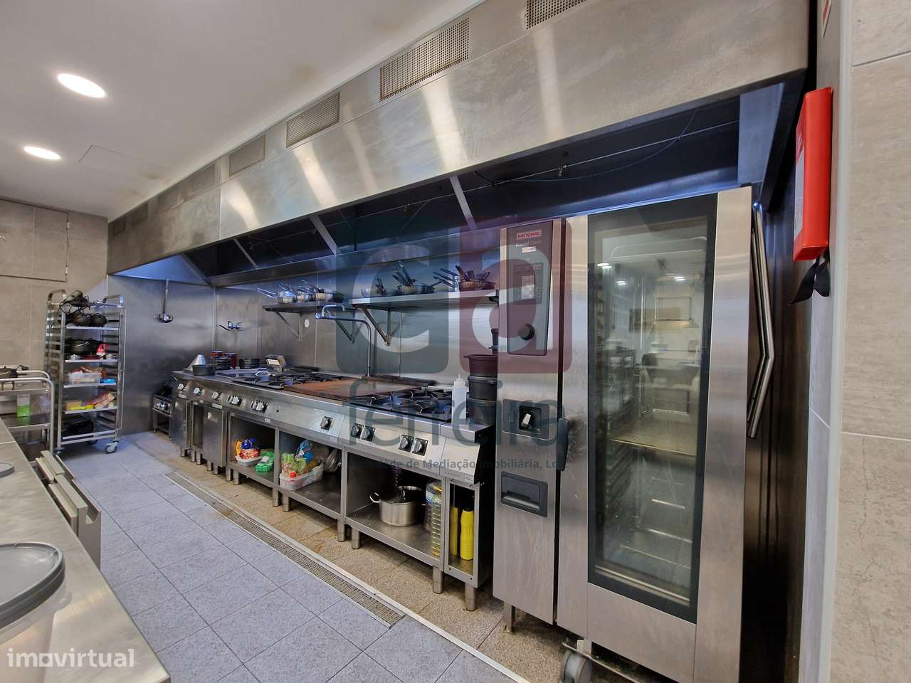 Restaurante composto por três pisos no Coração de Almeirim-11