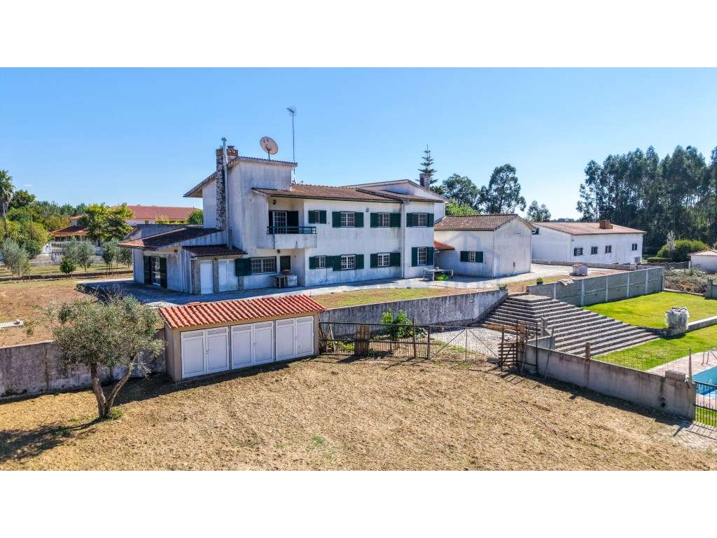 Quinta com 3,14 Hectares e Piscina | Ferreira do Zêzere-1