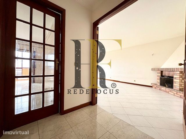 Apartamento T3 no Centro de Santa Maria de Lamas-5