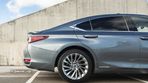 Lexus ES 300h Luxury - 19