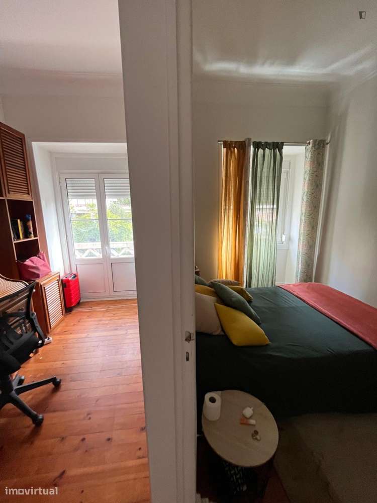 Quarto - localizado em Sete Rios Lisbon - Grande imagem: 5/10