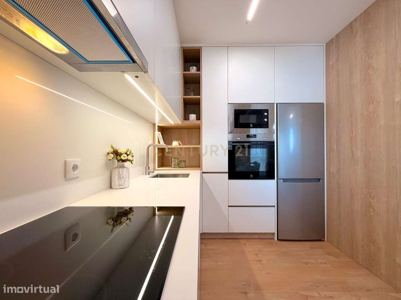 Apartamento T1 remodelado na Avenida Vasco da Gama, Póvoa de Varzim - Grande imagem: 3/17