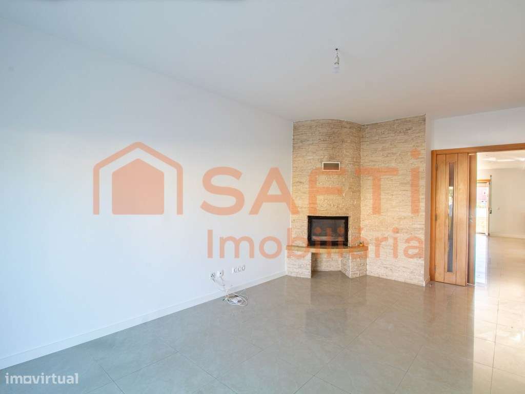 Moradia T3 em Santa Cruz - Grande imagem: 5/29