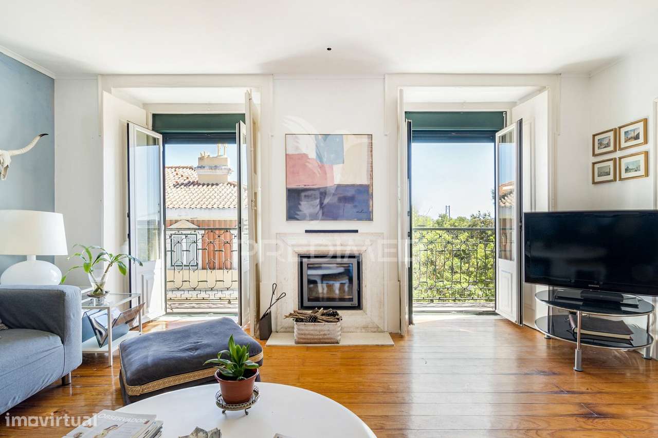 Magnífico T4 duplex com varandas, terraço e vista rio, Estrela, Lisboa - Grande imagem: 4/40