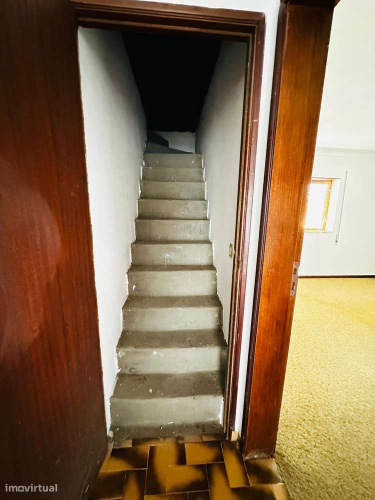 Imóvel de banco : escritura ao abrigo do simplex-39