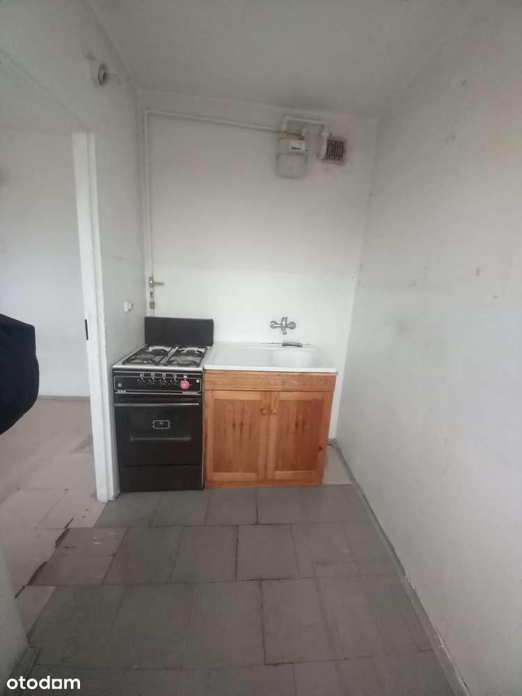 2 pokoje do remontu | ulica Solidarności 7 | komórka lokatorska - Pełny obrazek: 4/10