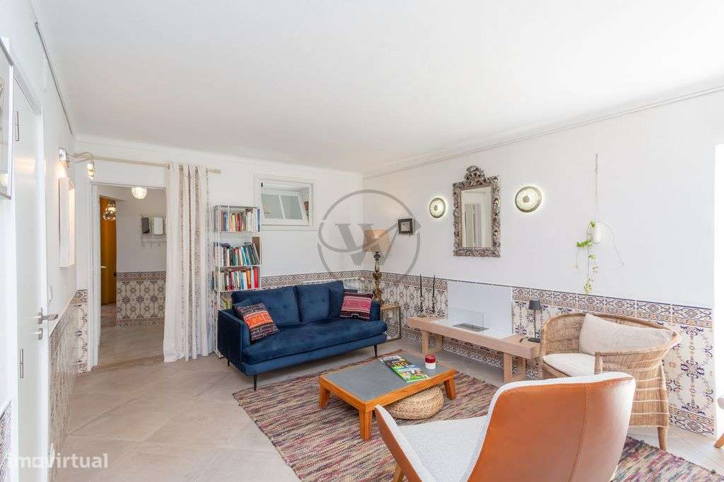 Moradia T5 com jardim e piscina no coração histórico de Azeitão-7