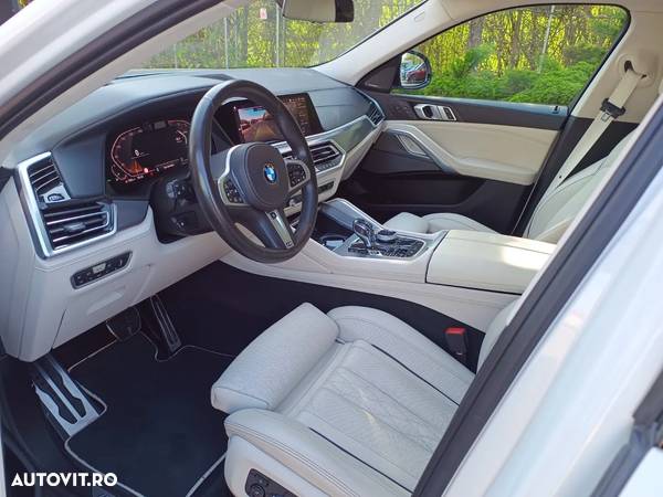 BMW X6 xDrive40i - 14