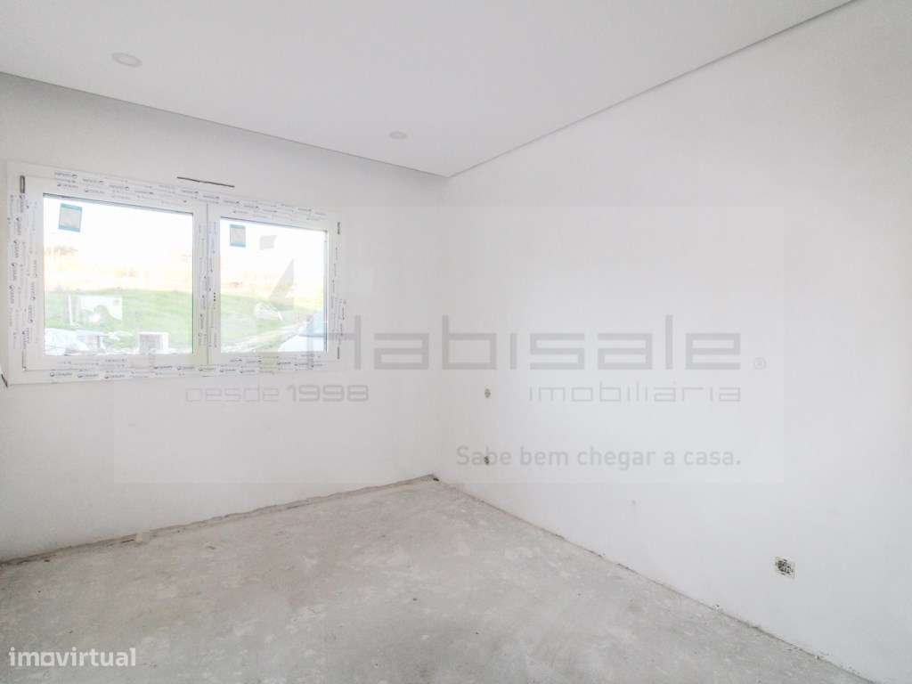 Apartamento T3 com parqueamento | Paradela, Santo António dos Caval...-7