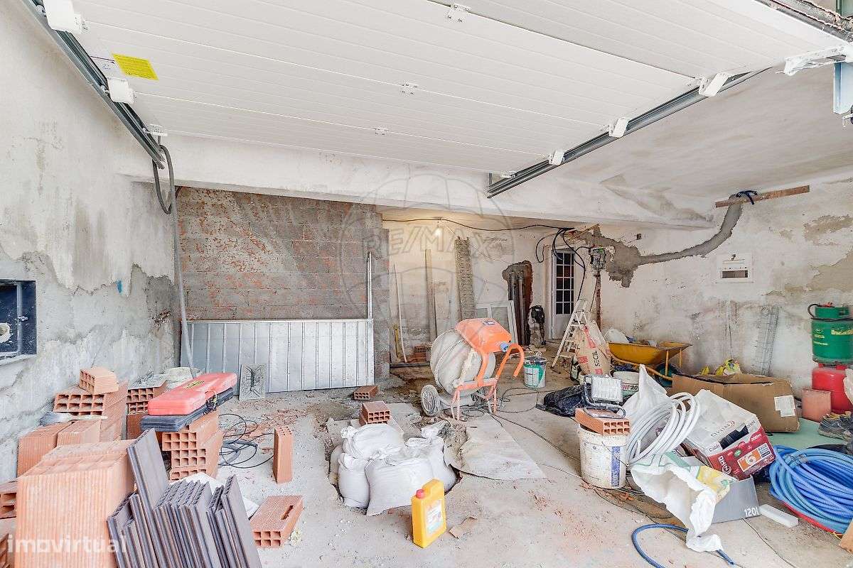 Moradia T4 para venda-25