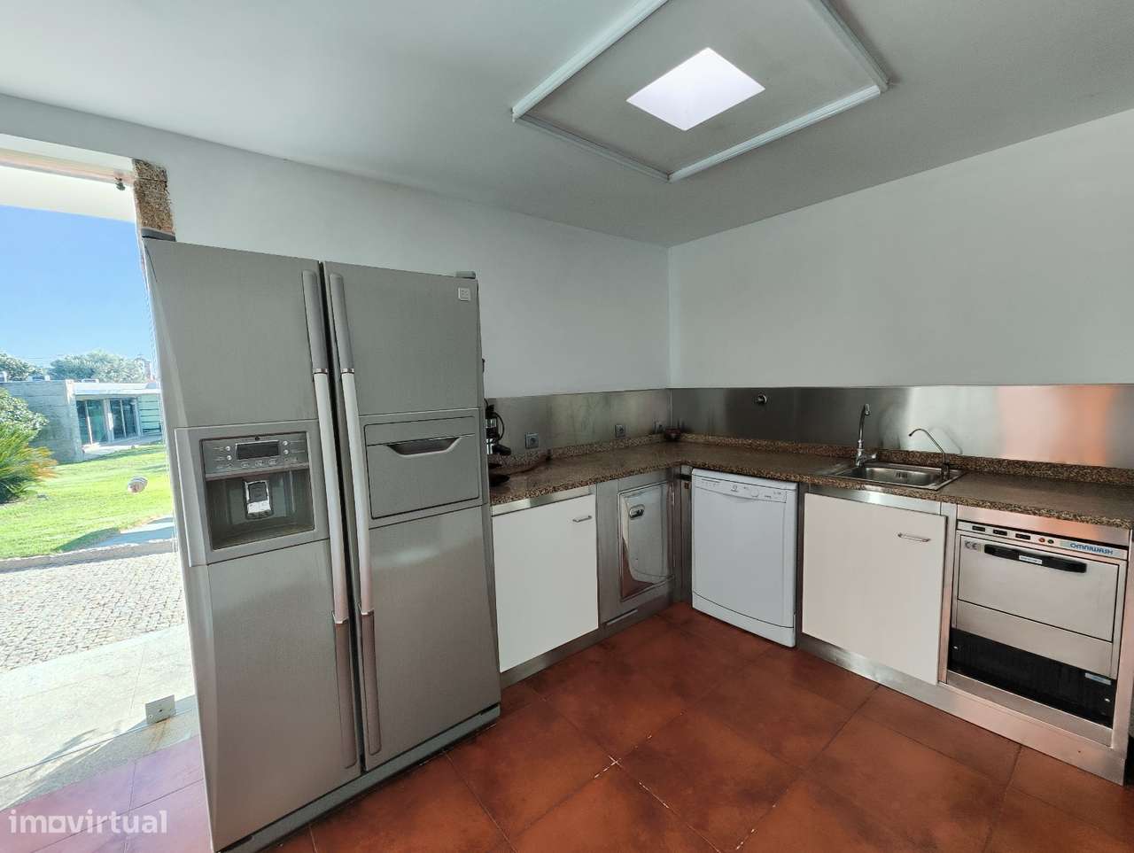 Vende-se moradia de luxo-34