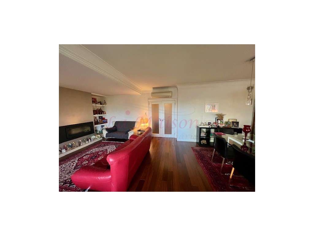 Apartamento T4 no Infantado-10