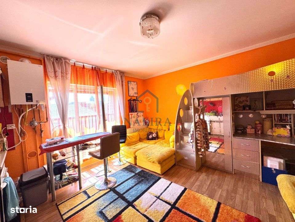 Apartament cu 2 camere de vanzare Central str. Rozelor-0