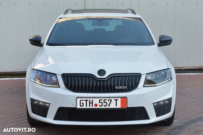 Skoda Octavia Combi 2.0 TDI DSG RS - 13