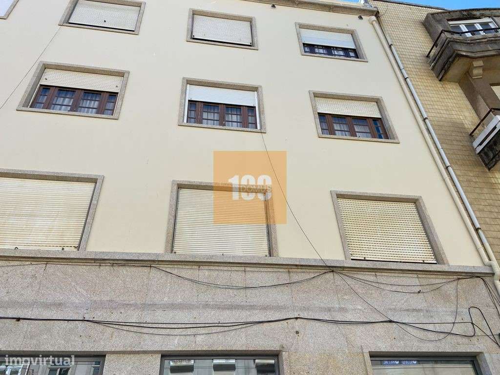 Loja na Rua Brito Capelo - Grande imagem: 4/22