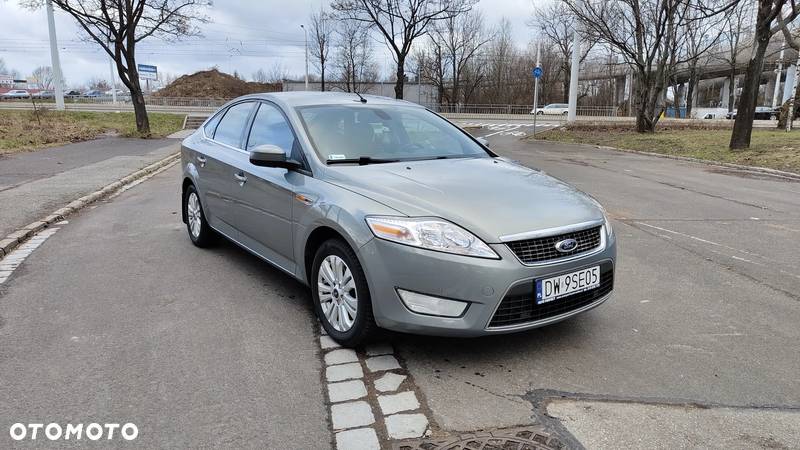 Ford Mondeo 2.0 Ghia - 2