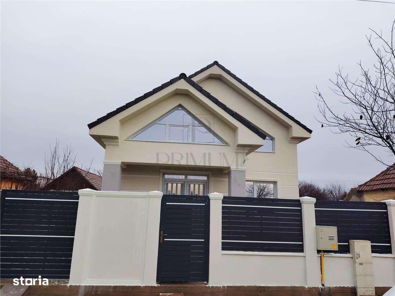 Casa Individuala - RONAT - Dormitor la parter - bucatarie separata.-1