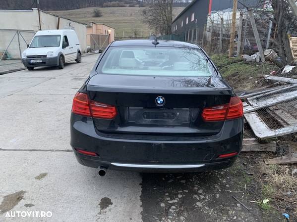 Dezmembram bmw 320i f30 - 3