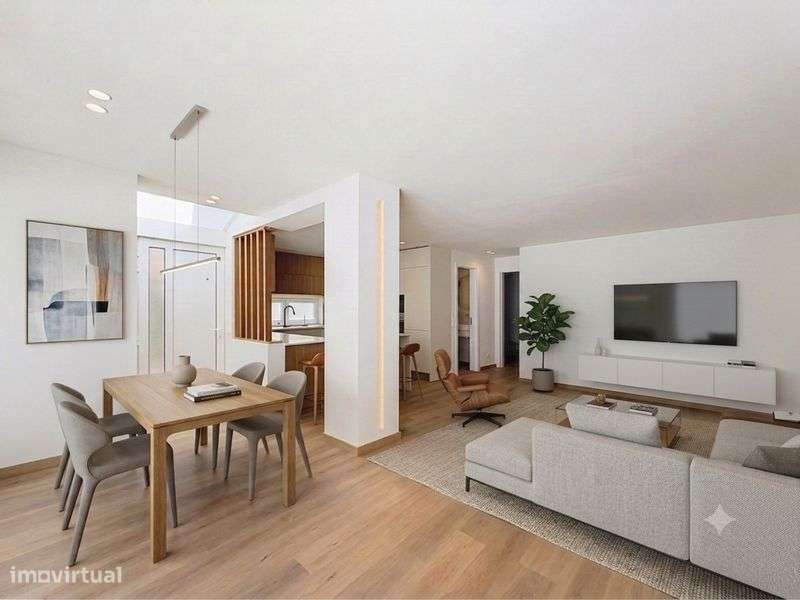 Apartamento t2 com logradouro totalmente renovado no feijo/almada