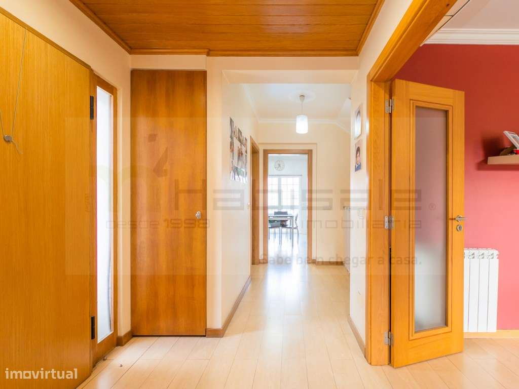 Moradia T5 com Jardim, Garagem ampla e Espaço para Piscina-14