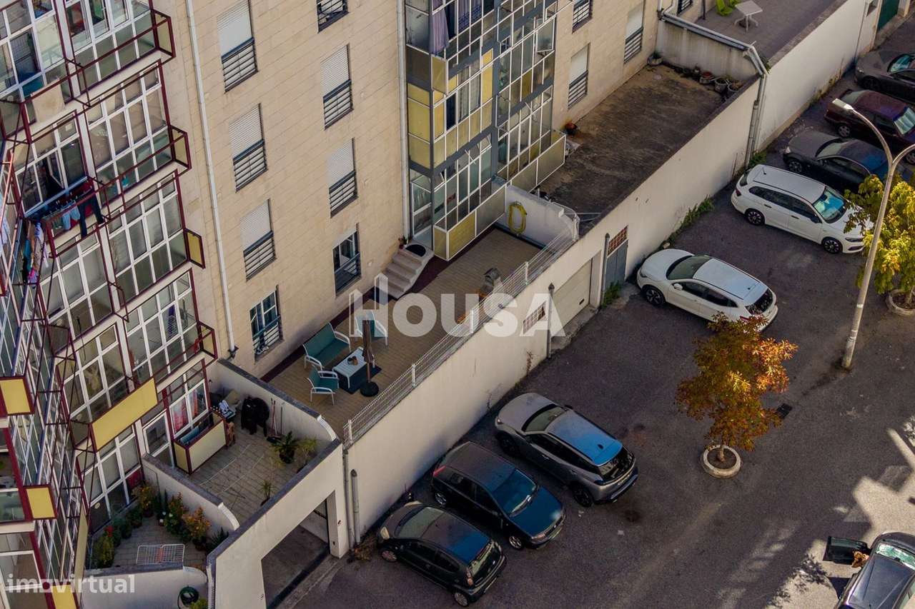 Apartamento T3 com Sótão, Garagem e Terraço – Nova Leiria-48
