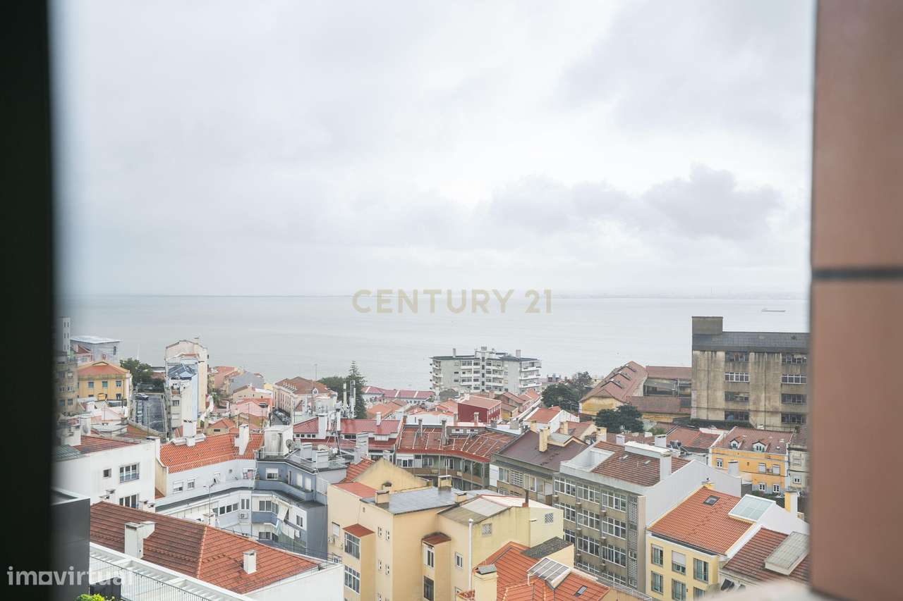 Apartamento T0 com Vista Rio, Garagem e Arrecadação – Edifício Gaivota - Grande imagem: 3/33