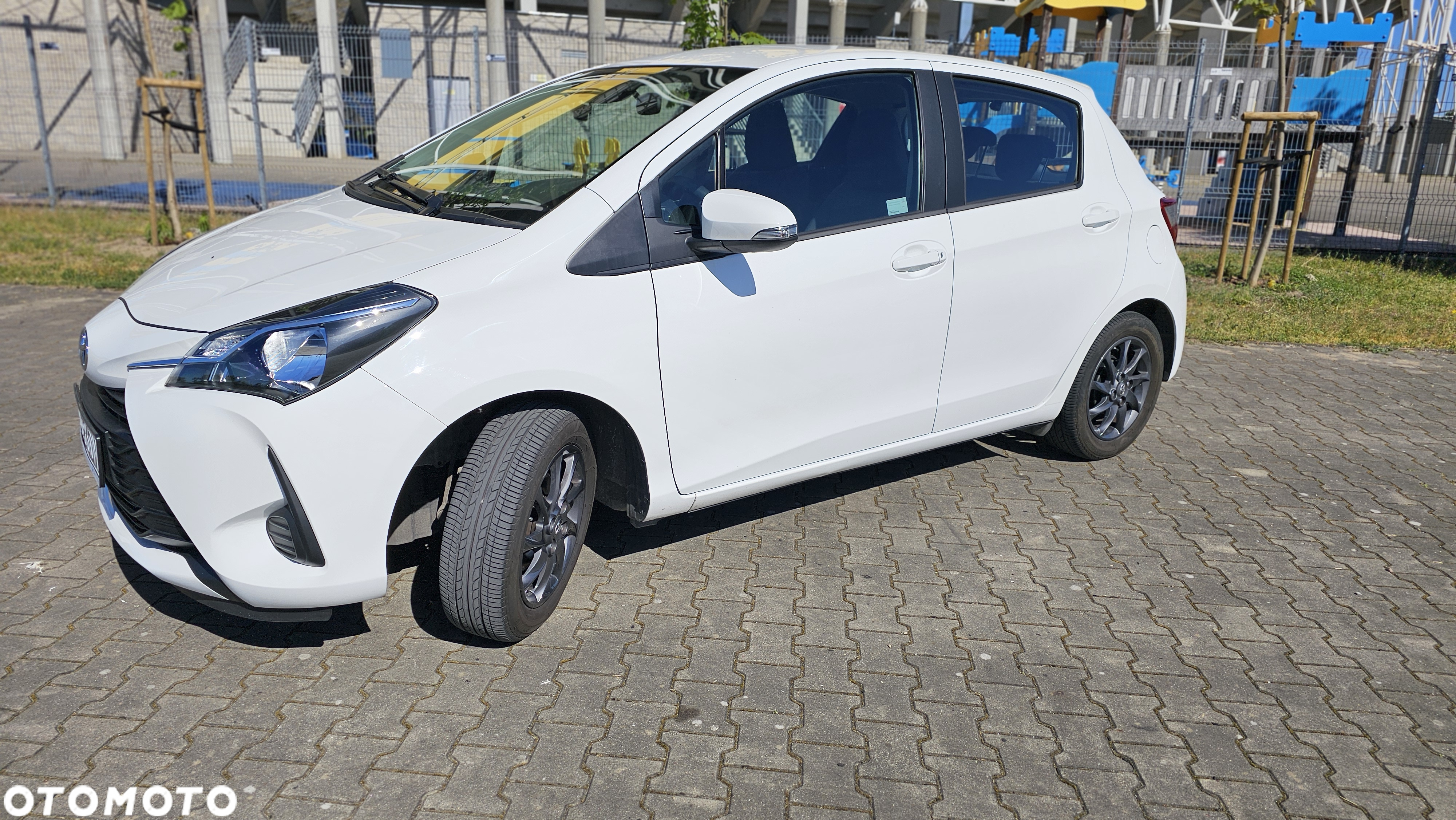 Toyota Yaris 1.5 Active - 4