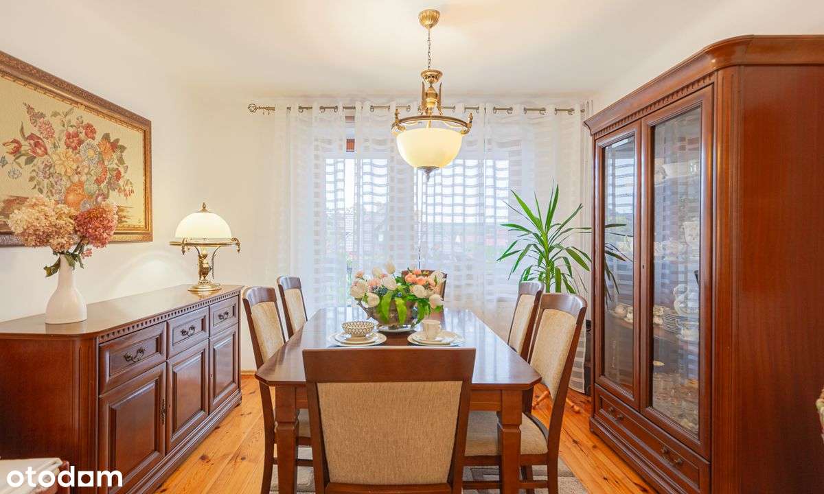 Duży dom 220m2 z pięknym ogrodem (działka 11 ar)-11