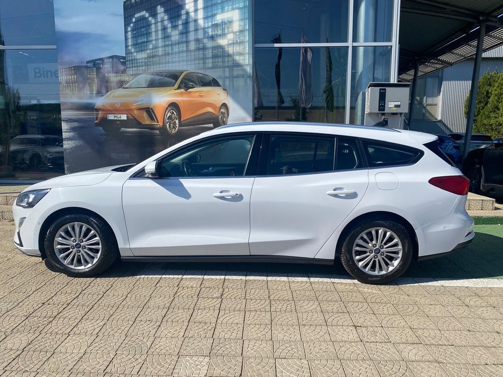 Ford Focus (3)